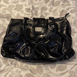 Black shoulder bag